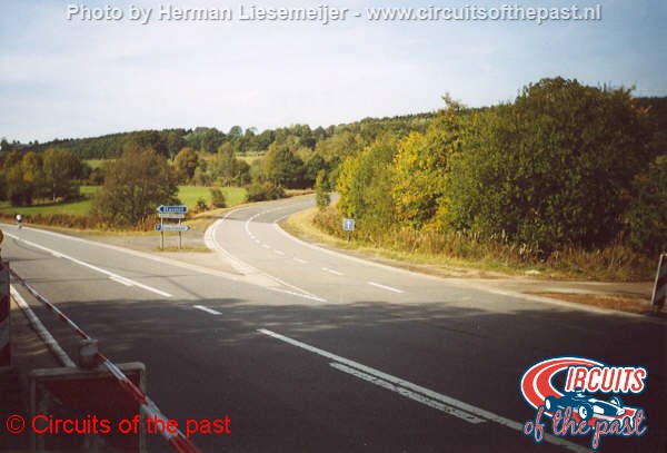 Old Spa-Francorchamps - Entry to the banked Stavelot Corner