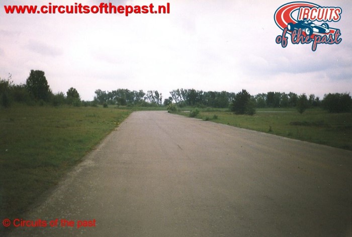 Abandoned Nivelles circuit in Belgium - Where the extension should start
