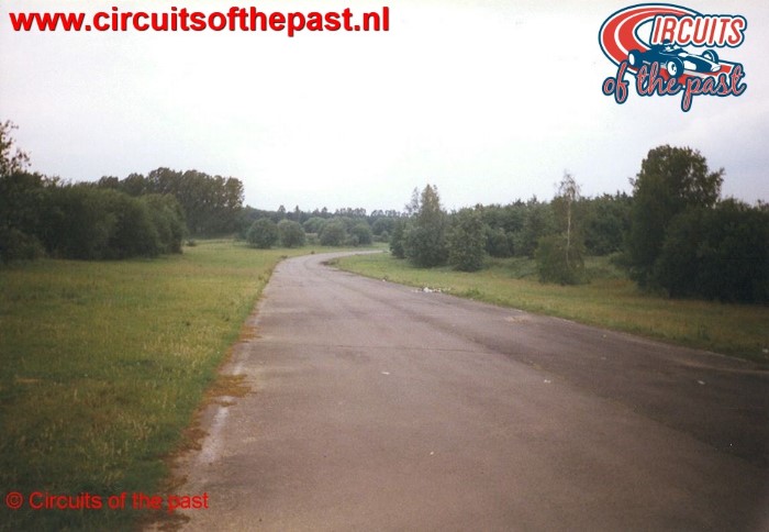 Abandoned Nivelles circuit in Belgium - short straight to the Big Loop
