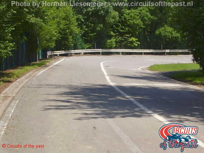 The l'Ancienne Douane hairpin at old Spa-Francorchamps