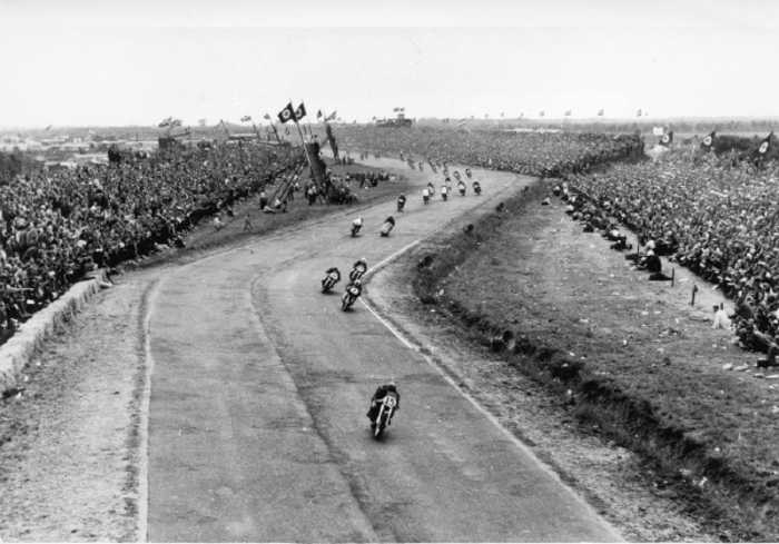 TT Circuit Assen 1952 S Corner