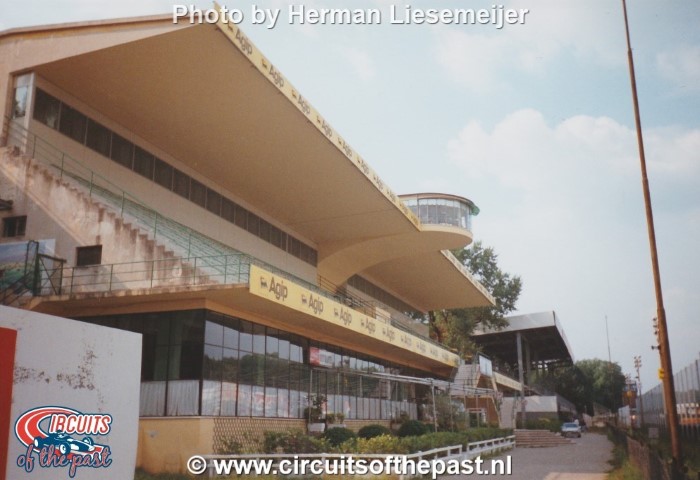 Monza - The grandstand with restaurant since 1940